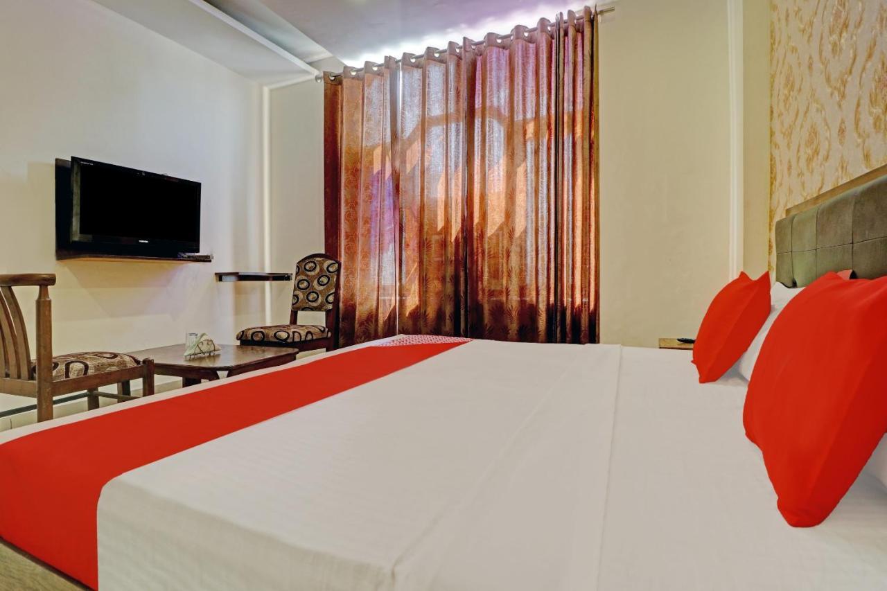 Oyo 74073 Hotel Abhishek Ludhiana Zewnętrze zdjęcie