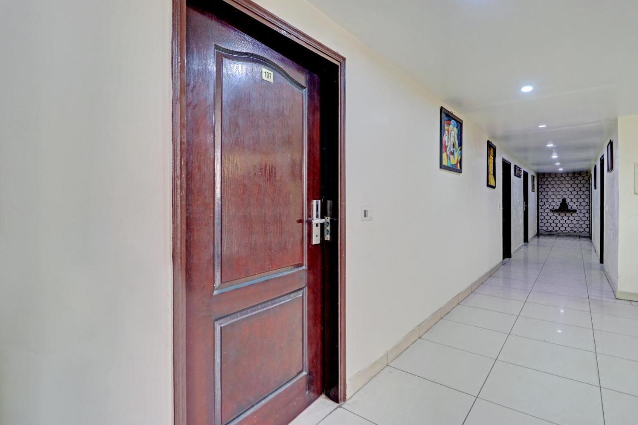 Oyo 74073 Hotel Abhishek Ludhiana Zewnętrze zdjęcie